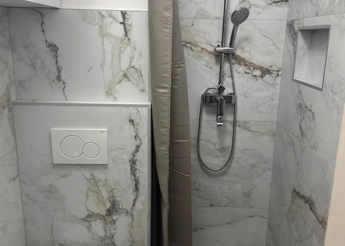 Chill House * 马卡尔斯卡